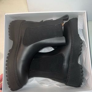 & Other Stories! Black Leather boot! Size 11